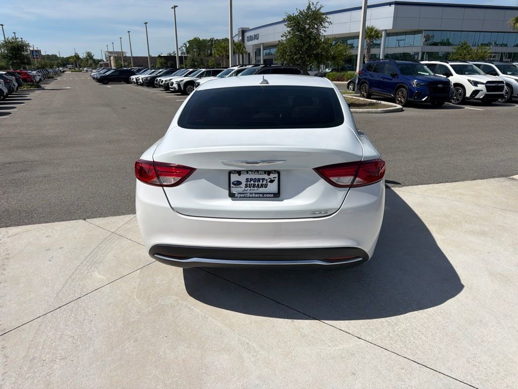 Used 2015 Chrysler 200 Limited w/ Convenience Group FWD image 6