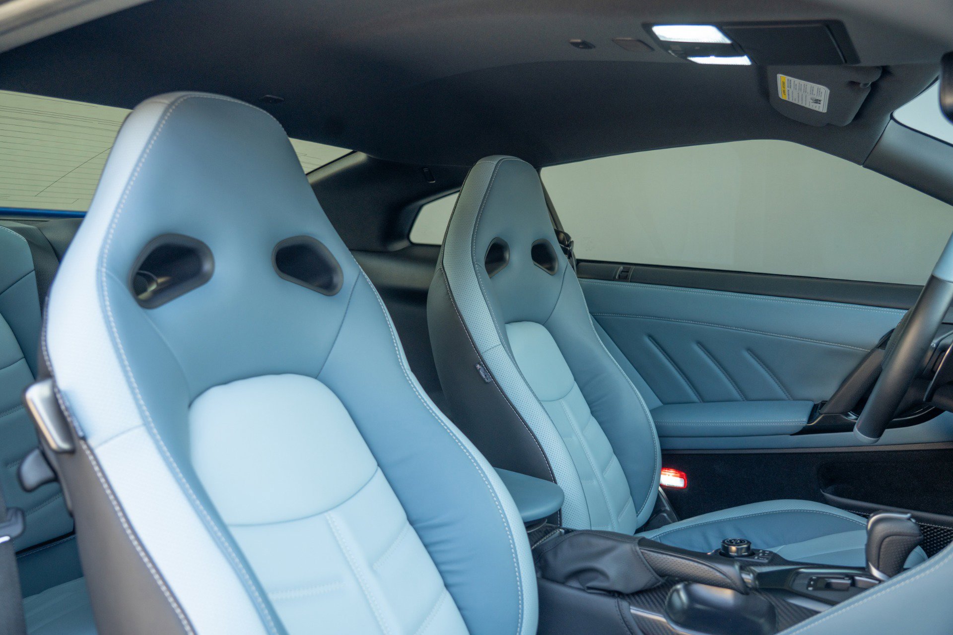 Used 2024 Nissan GT-R w/ Floor Mat Package image 38