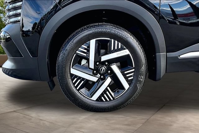 Certified 2026 Nissan Kicks SV FWD image 30