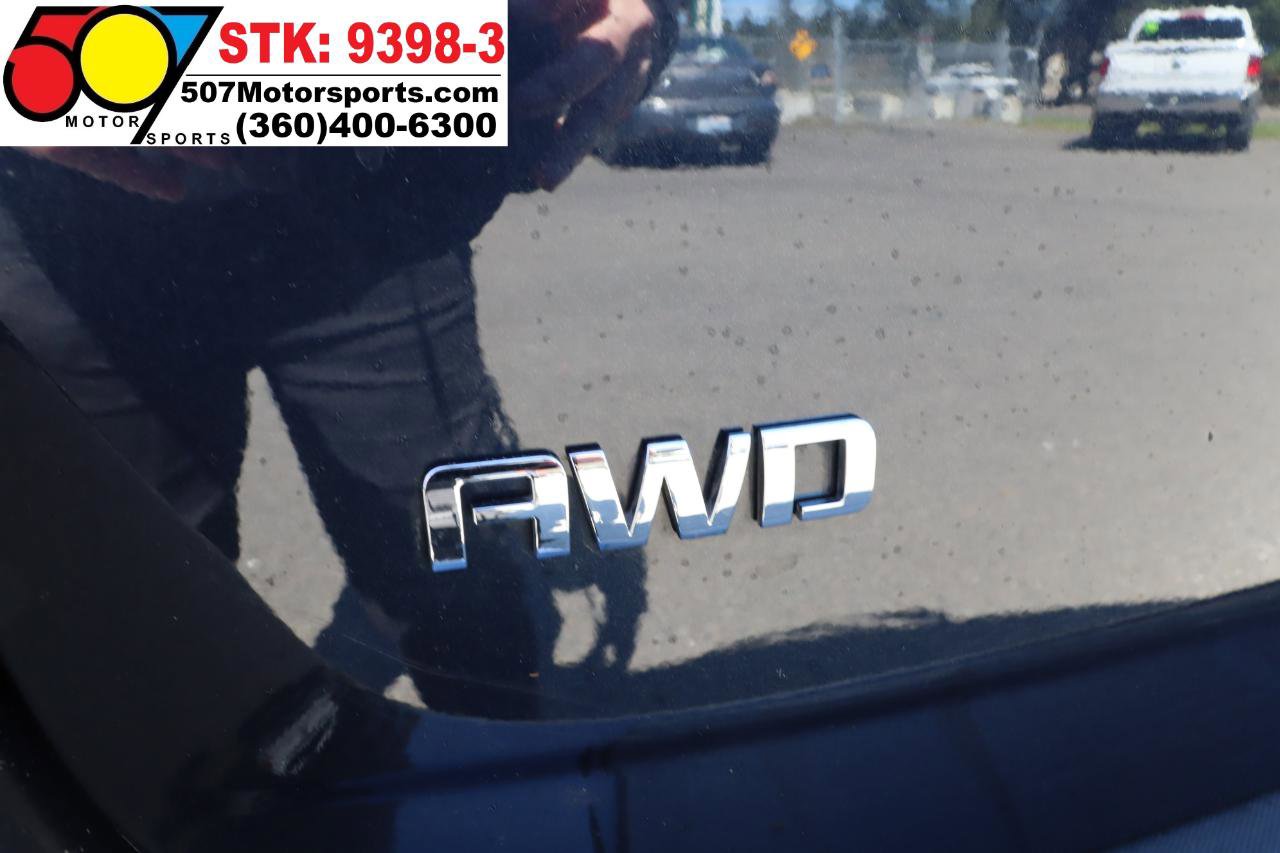 Used 2015 Chevrolet Equinox LTZ AWD/4WD image 17