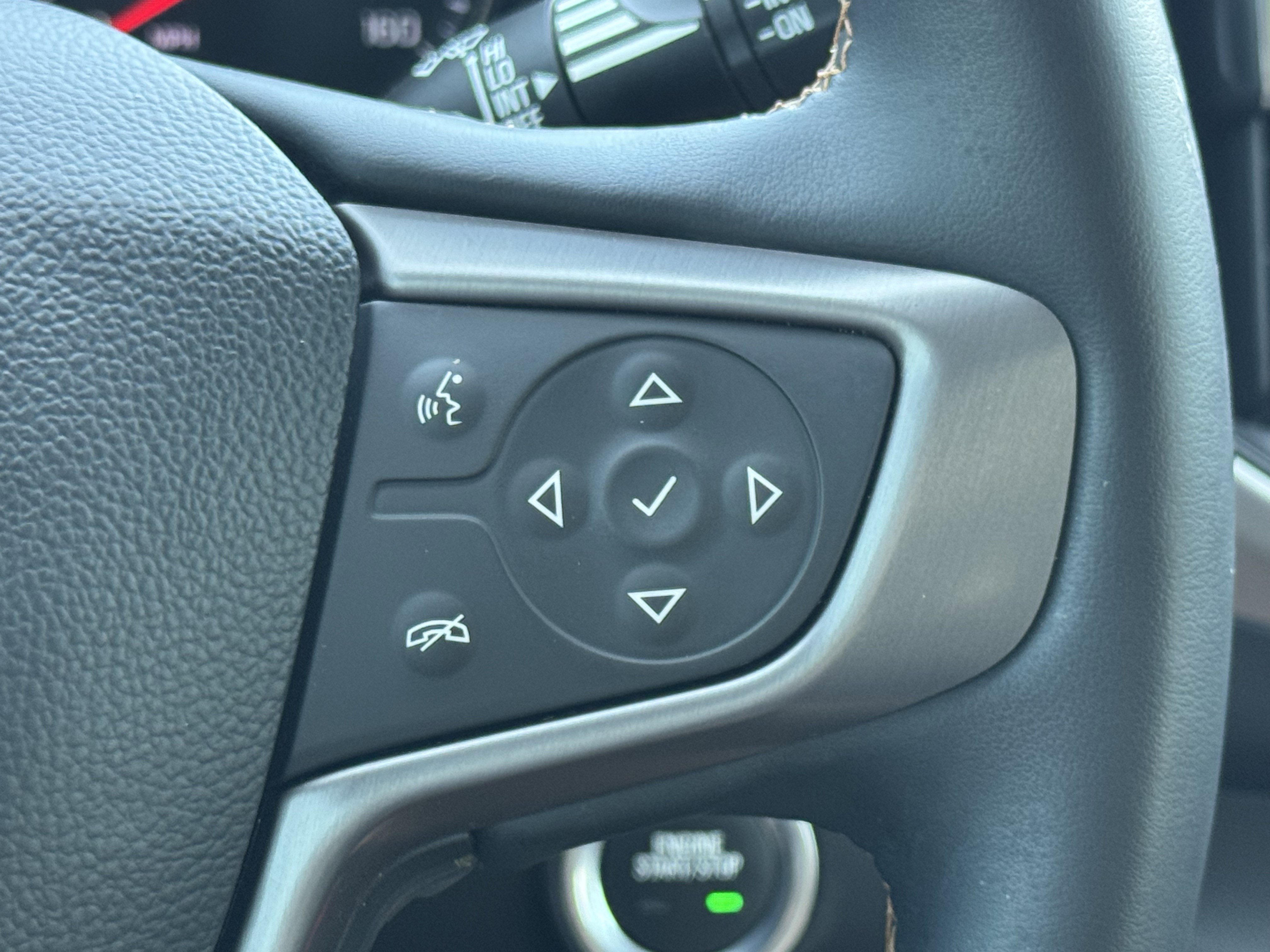 Used 2024 GMC Terrain AT4 image 17