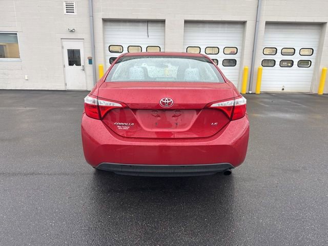 Used 2015 Toyota Corolla LE FWD image 3