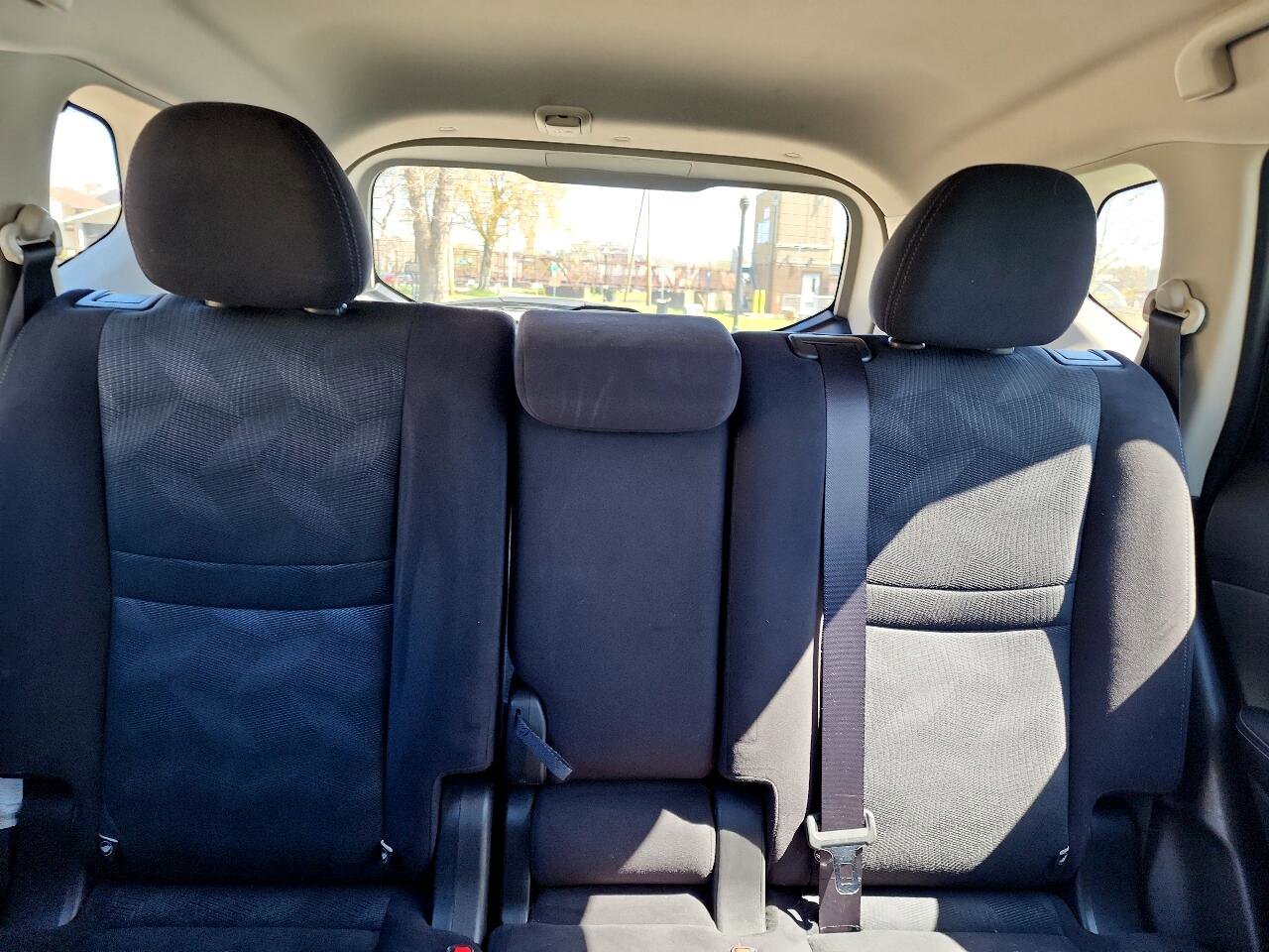 Used 2016 Nissan Rogue S image 13