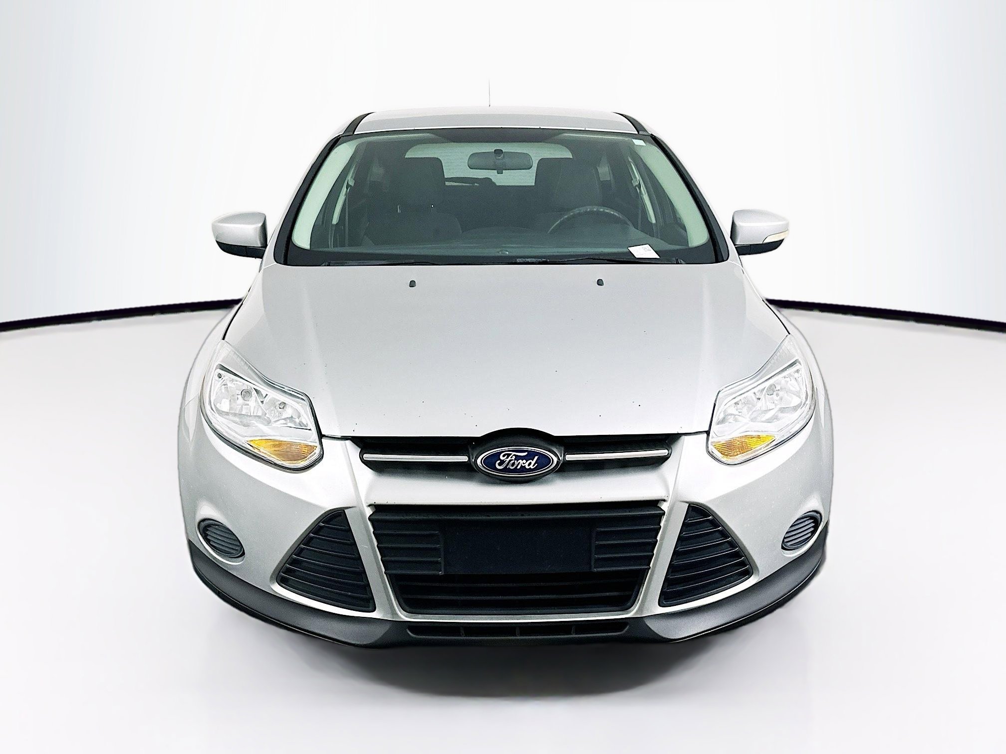 Used 2013 Ford Focus SE FWD image 2