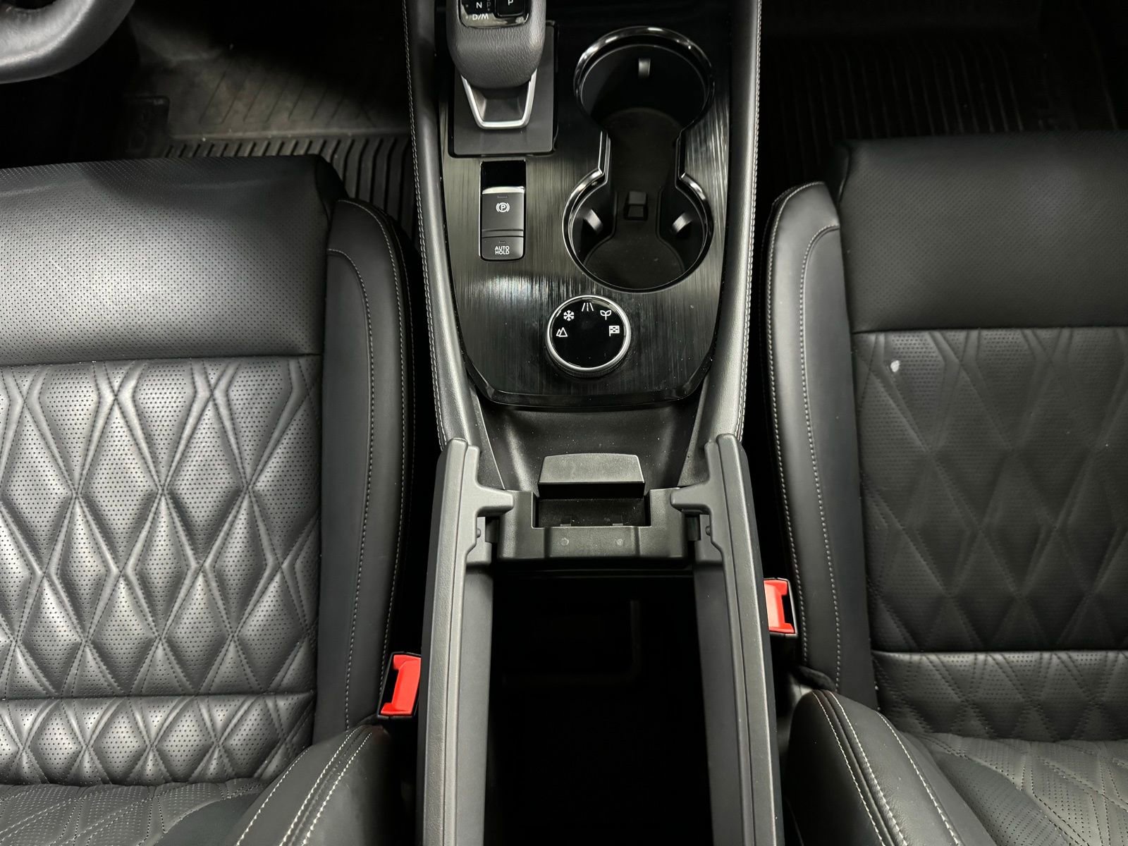 Certified 2024 Nissan Rogue Platinum w/ Platinum Premium Package image 24