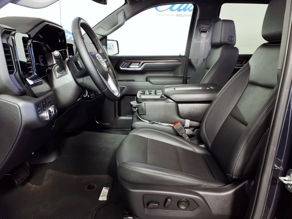 Used 2025 GMC Sierra 1500 SLT AWD/4WD image 8
