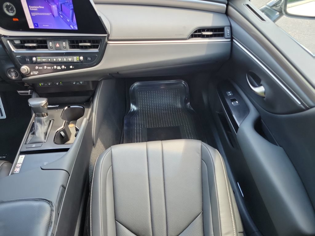 Used 2023 Lexus ES 350 F Sport w/ Accessory Package (Z2) FWD image 16