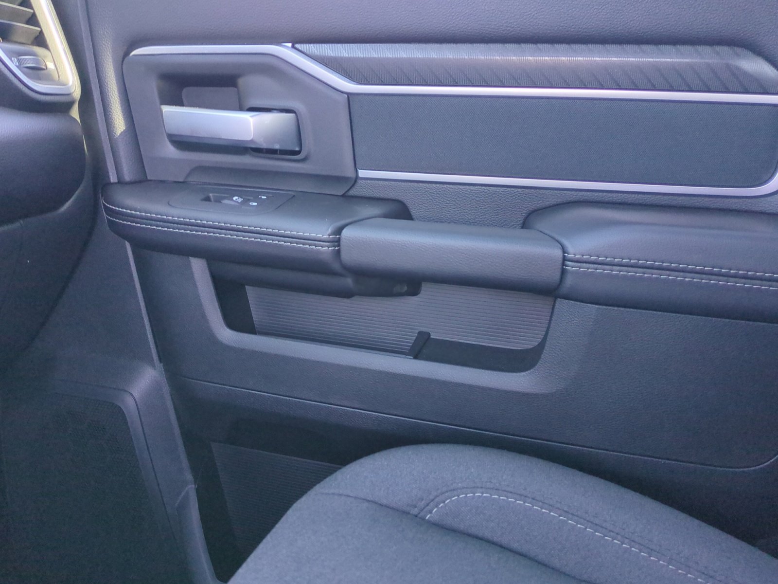 New 2025 RAM 3500 Big Horn image 16