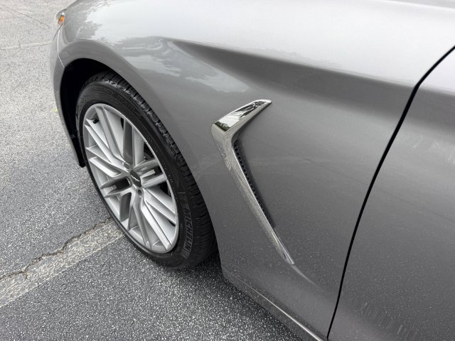 Used 2020 Genesis G70 2.0T RWD image 35