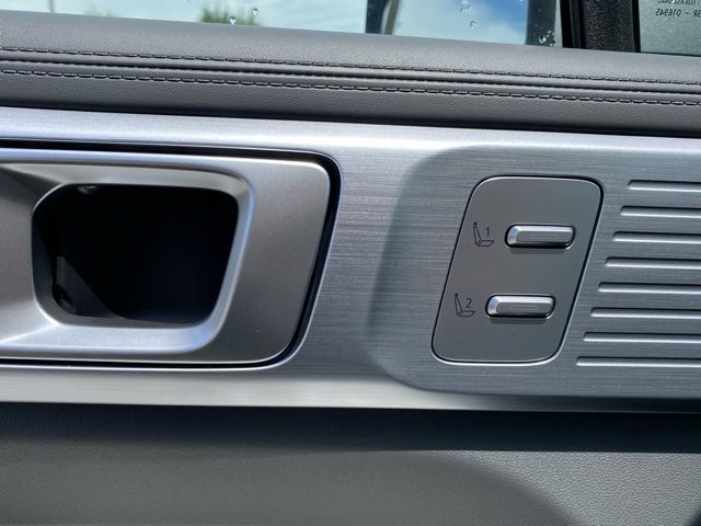 Used 2024 Hyundai Santa Fe Limited image 13