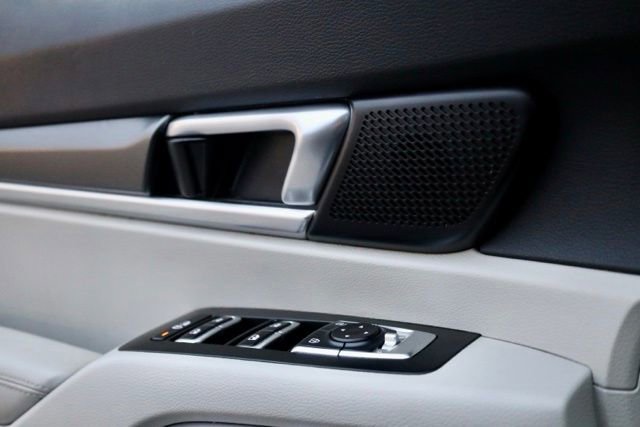 Used 2022 Kia Telluride S image 24