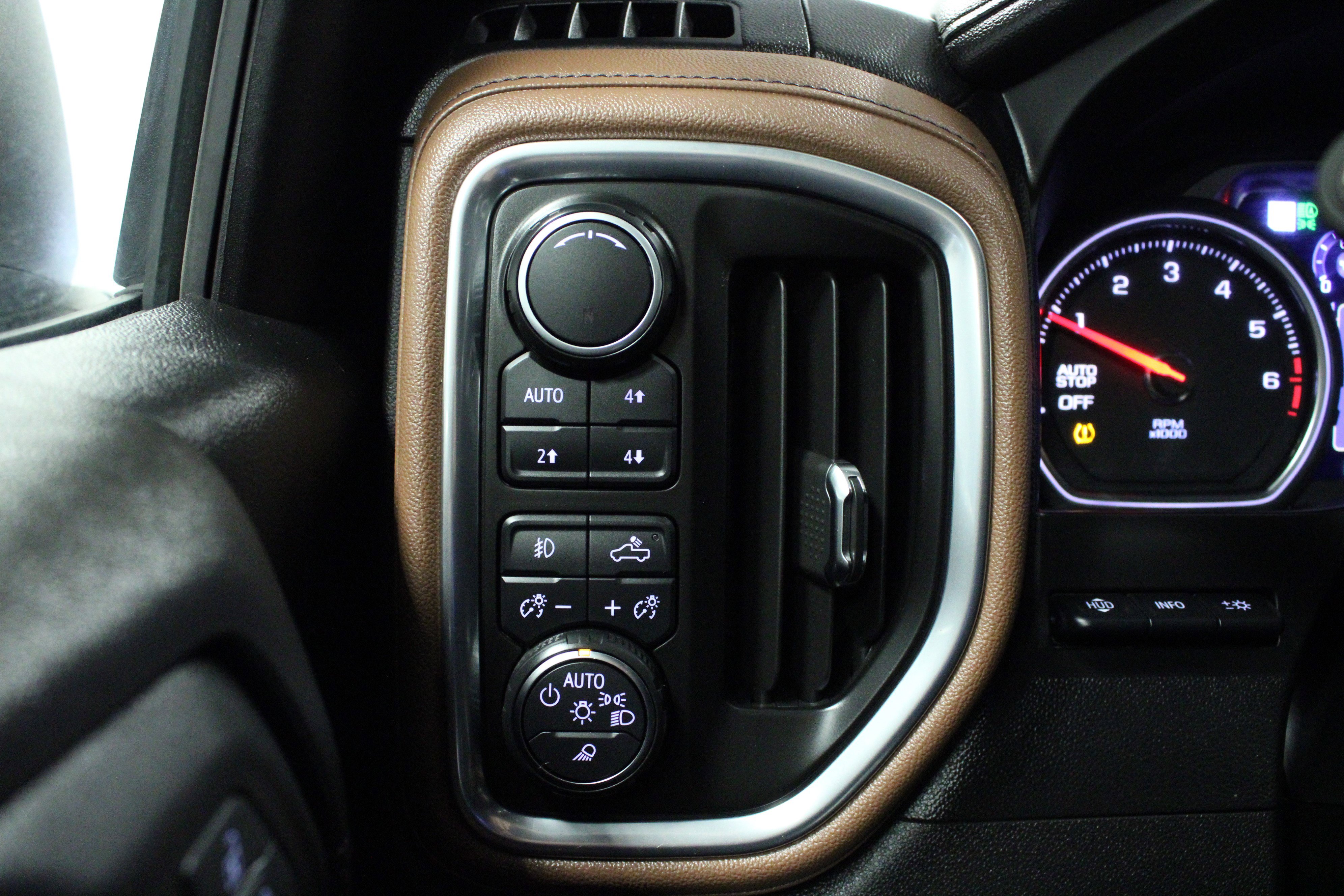 Used 2019 Chevrolet Silverado 1500 High Country image 20