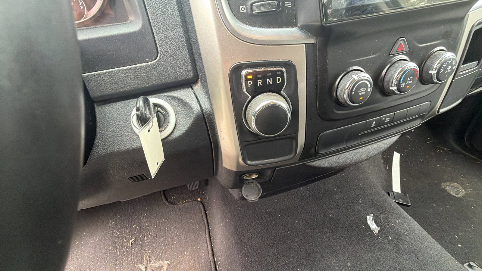 Used 2016 RAM 1500 Classic SLT RWD image 22