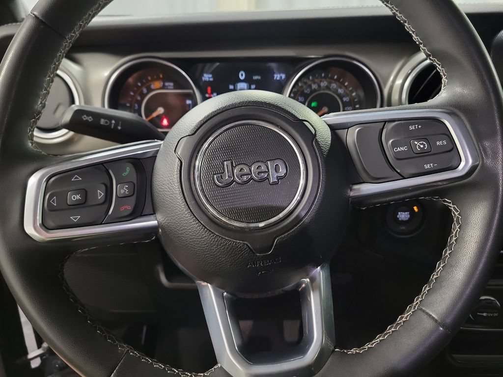 Used 2023 Jeep Wrangler Unlimited Sahara AWD/4WD image 24