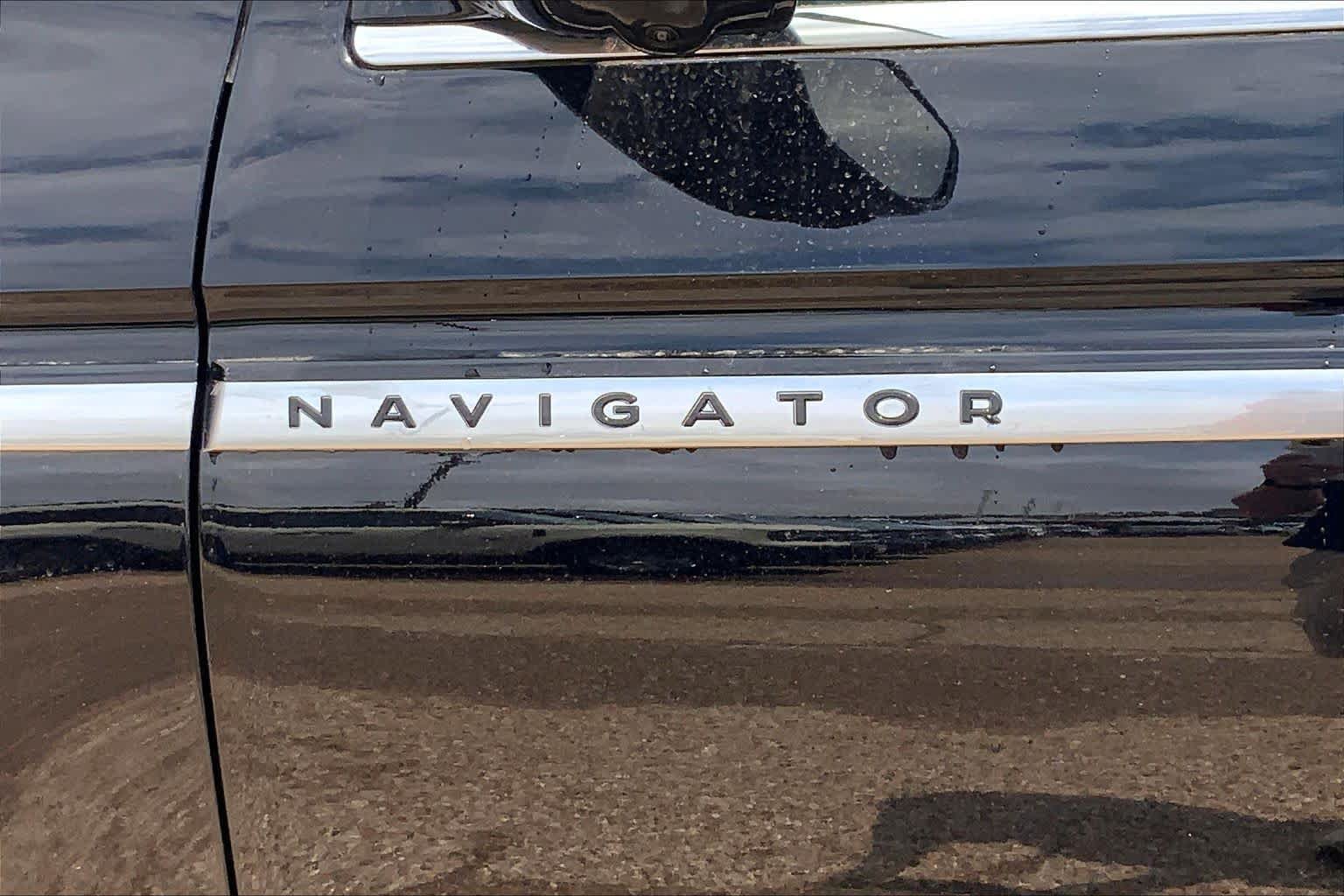 New 2026 Lincoln Navigator Reserve AWD/4WD image 15