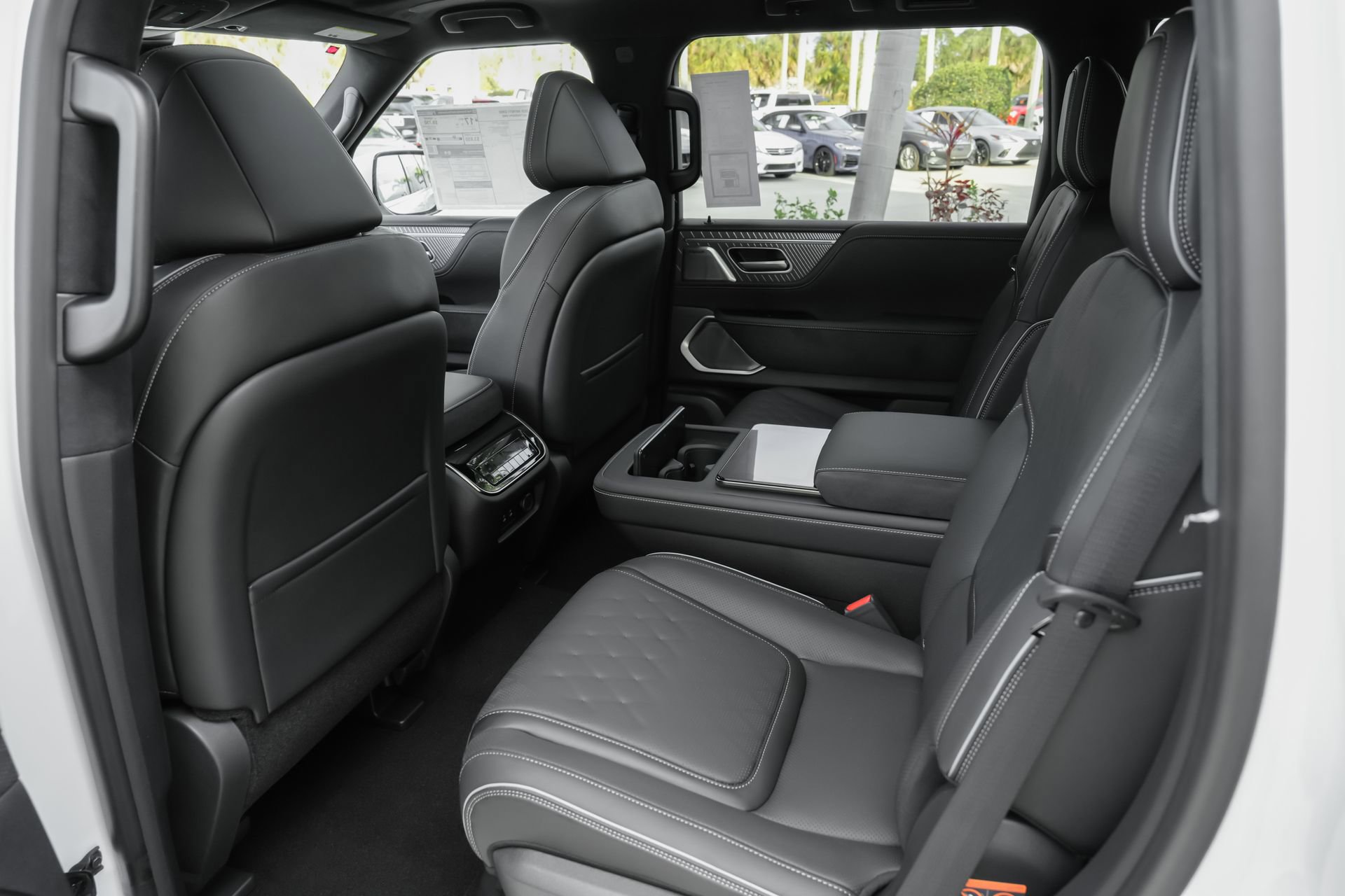 New 2026 INFINITI QX80 Autograph w/ Premium Cargo Package AWD/4WD image 28