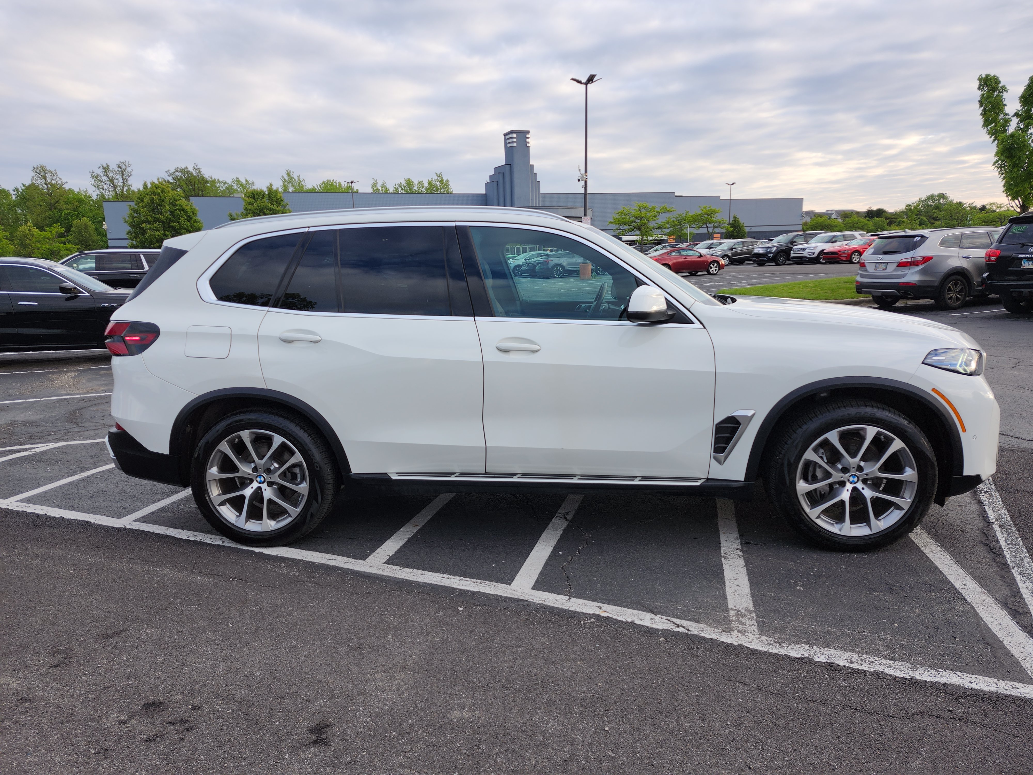 Used 2026 BMW X5 xDrive40i AWD/4WD image 21