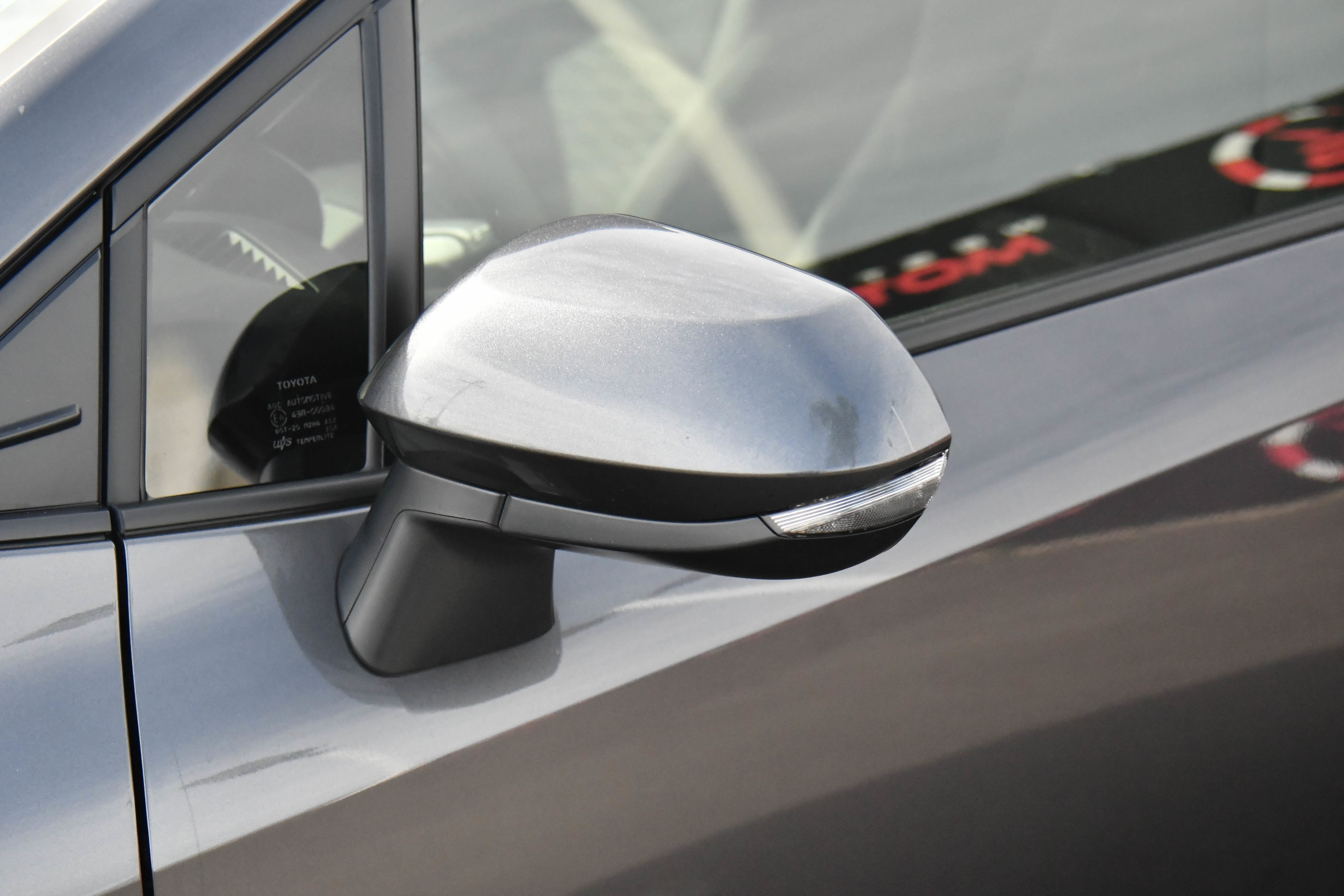 Used 2024 Toyota Corolla SE w/ SE Package image 13