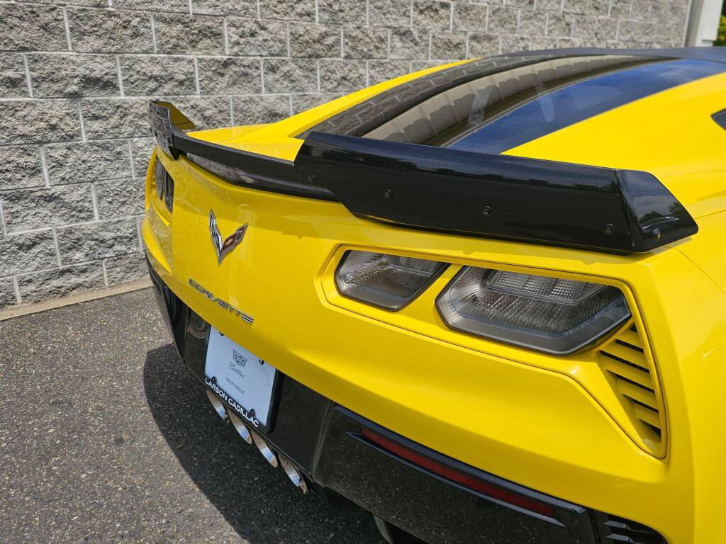 Used 2016 Chevrolet Corvette Z06 w/ 3LZ Preferred Equipment Group RWD image 17