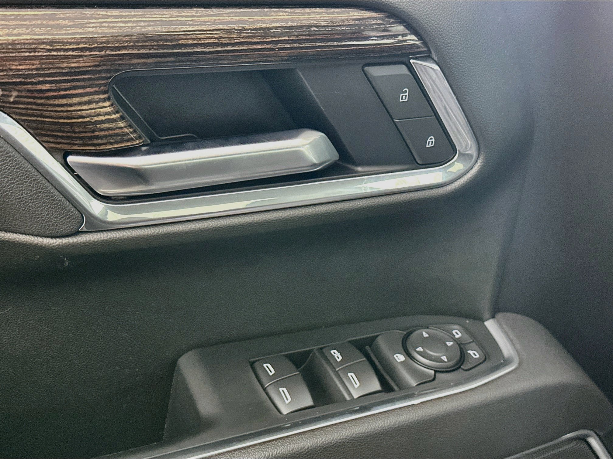 Used 2025 GMC Sierra 1500 Elevation AWD/4WD image 15