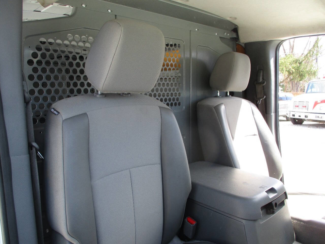 Used 2020 Nissan NV 2500 SV image 19