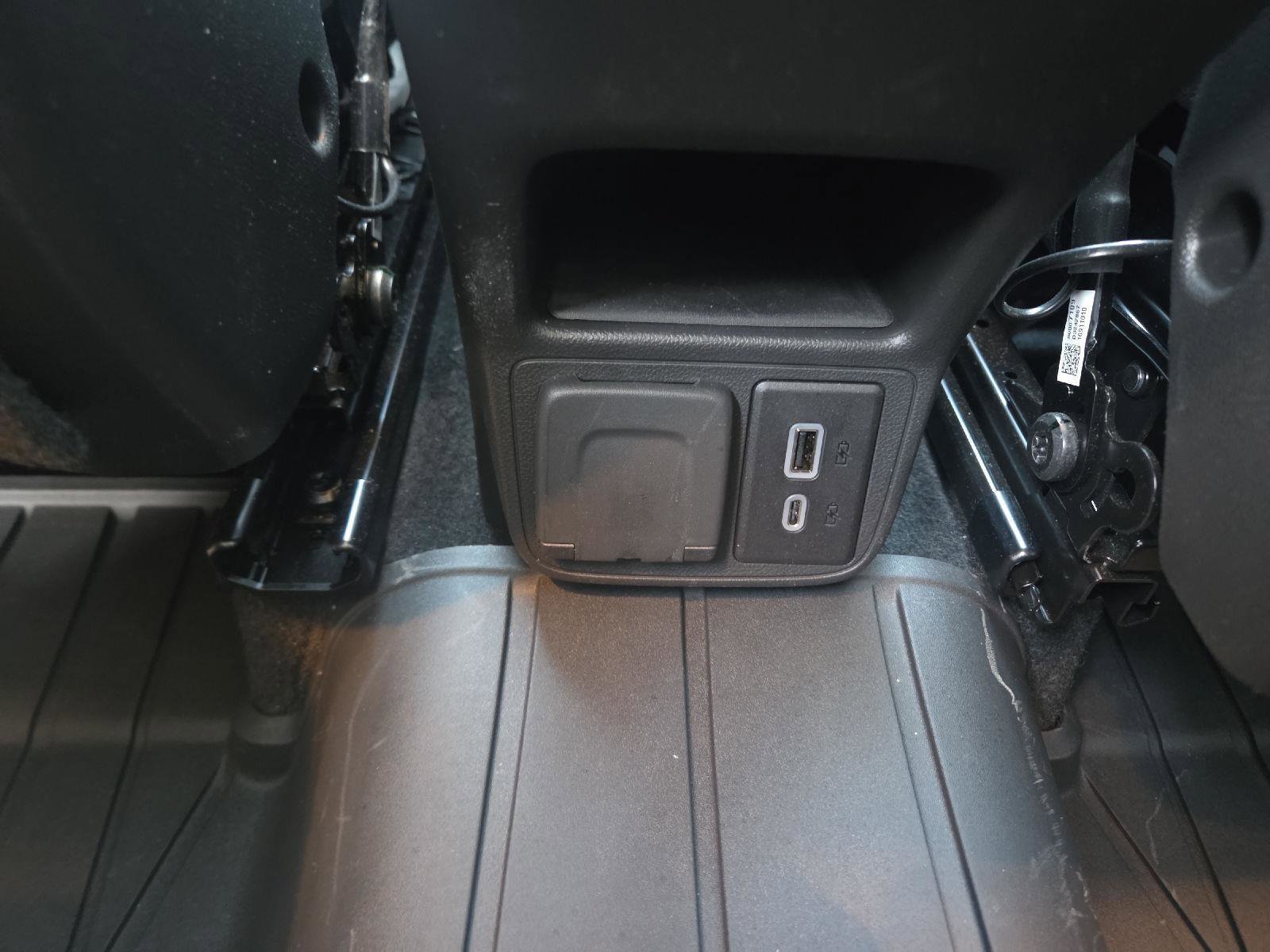 Used 2026 Buick Encore GX Avenir w/ Avenir Technology Package image 51