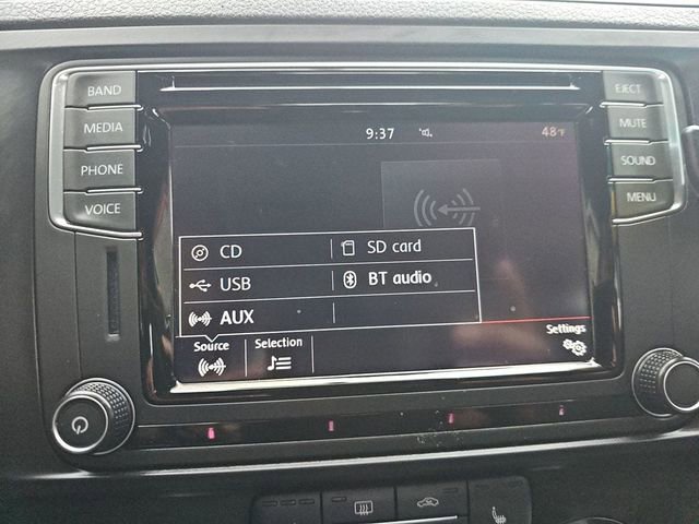 Used 2017 Volkswagen Jetta SE image 14