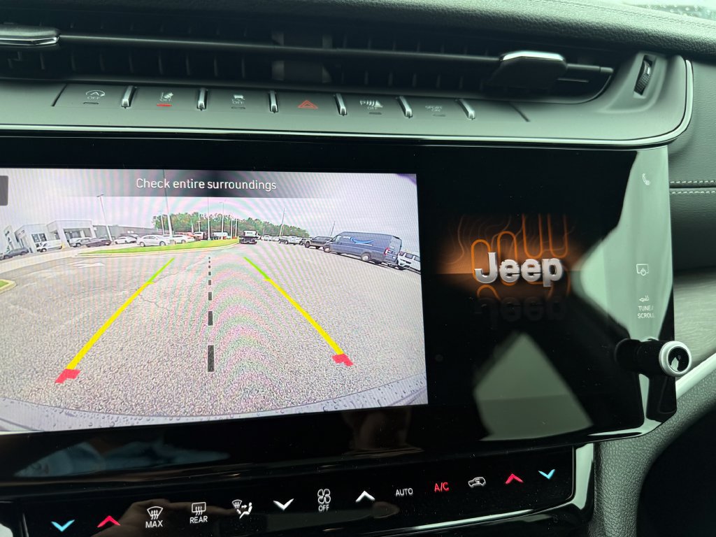 New 2026 Jeep Grand Cherokee Altitude RWD image 13