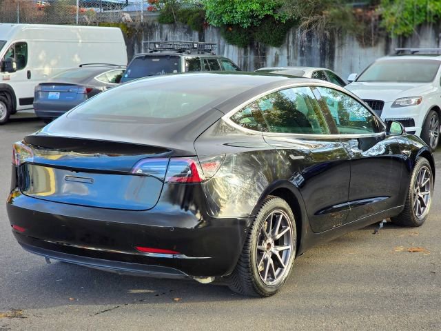 Used 2019 Tesla Model 3 Standard Range Plus image 8