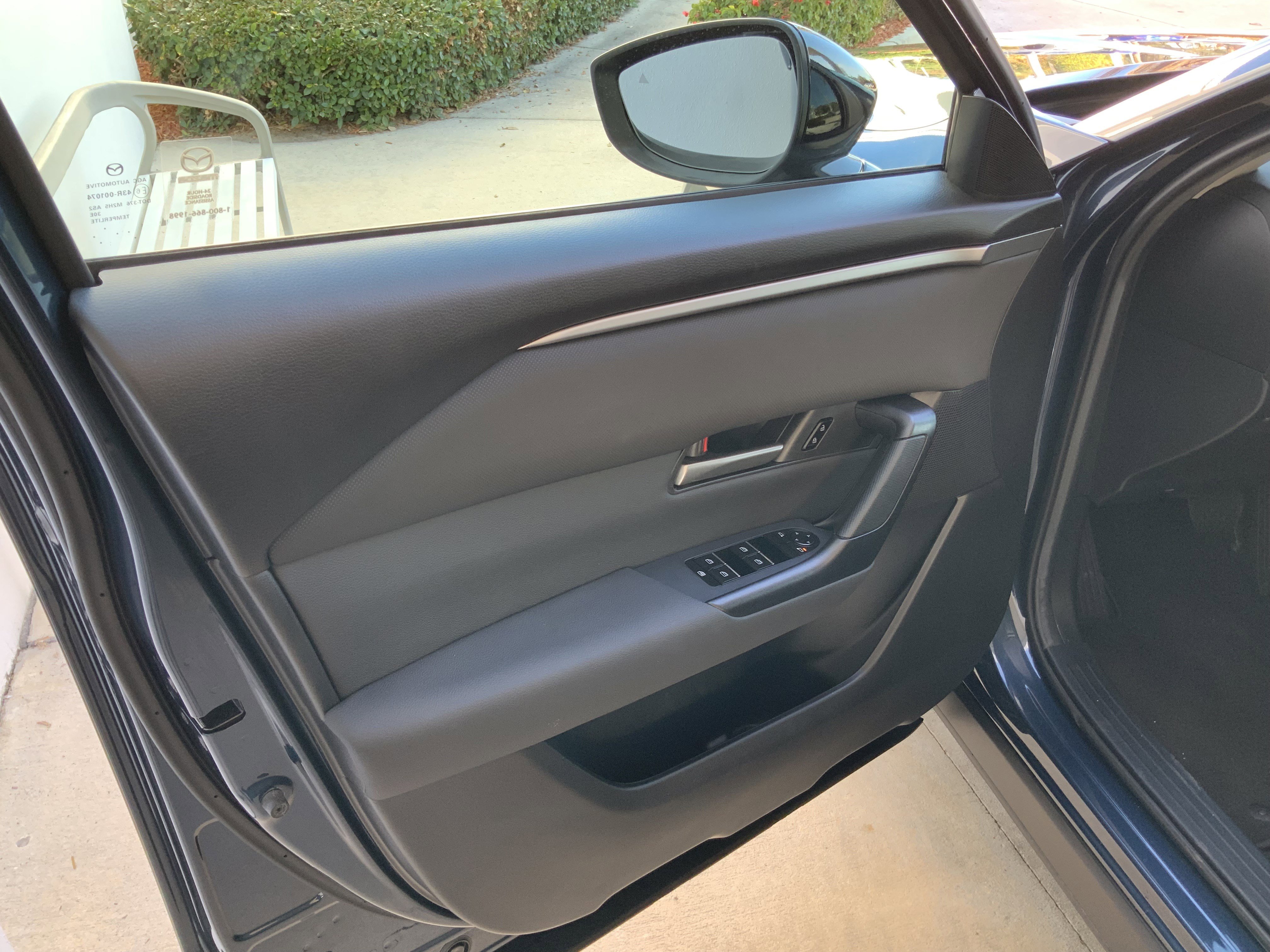 Used 2025 MAZDA CX-50 AWD 2.5 S w/ Preferred Package image 8