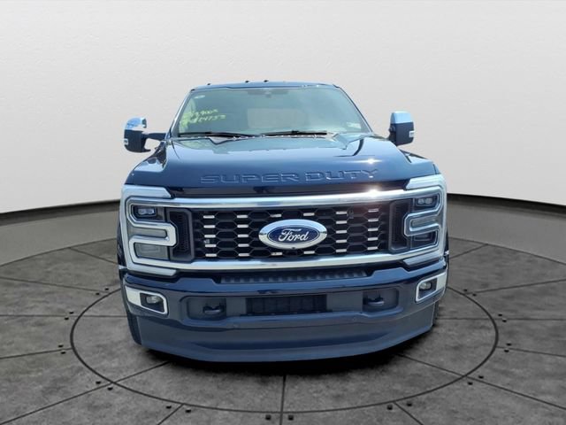 Used 2025 Ford F450 Platinum w/ Platinum Plus Package AWD/4WD image 2