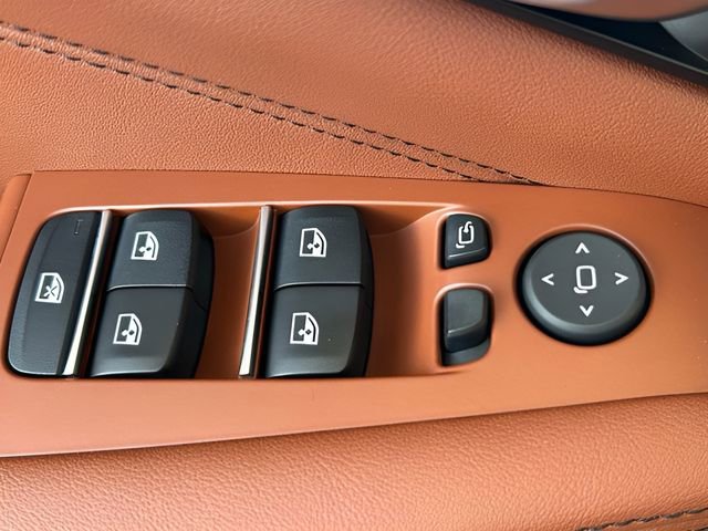 New 2026 BMW X5 sDrive40i w/ M Sport Package RWD image 11