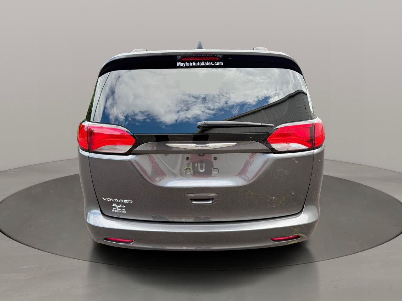Used 2021 Chrysler Voyager Lxi FWD image 7