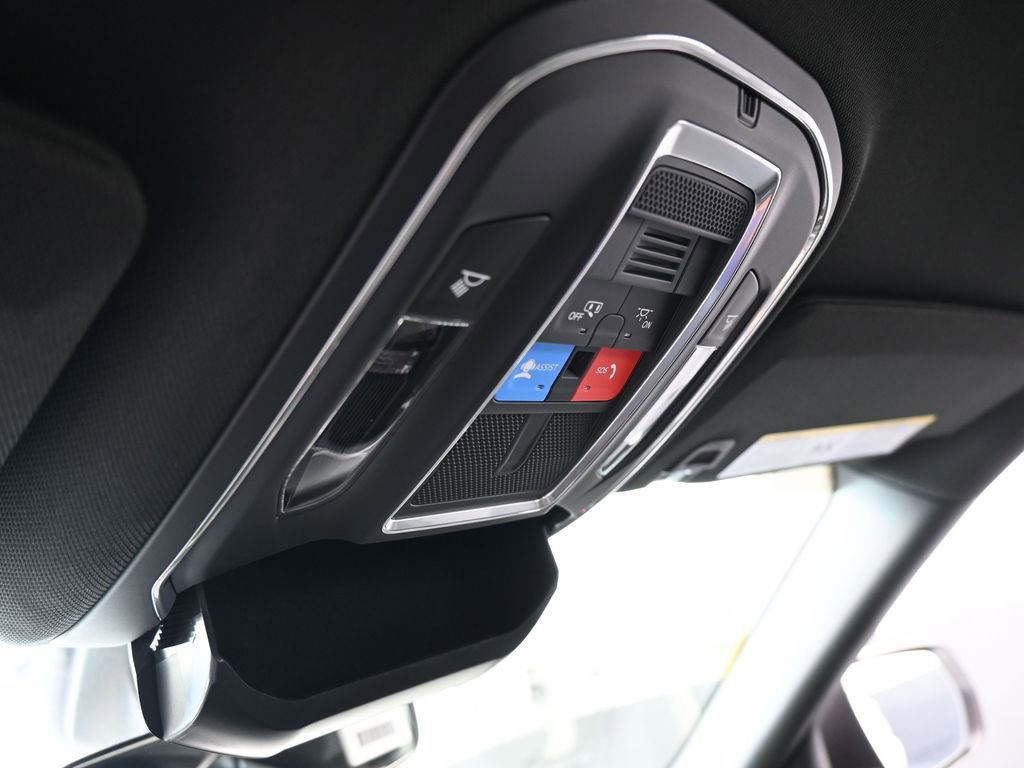 New 2026 Jeep Grand Cherokee L Laredo image 24