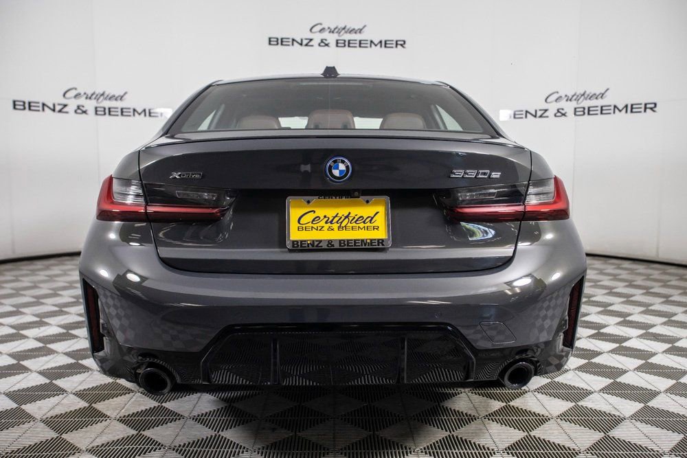 Used 2023 BMW 330e xDrive w/ M Sport Package image 8