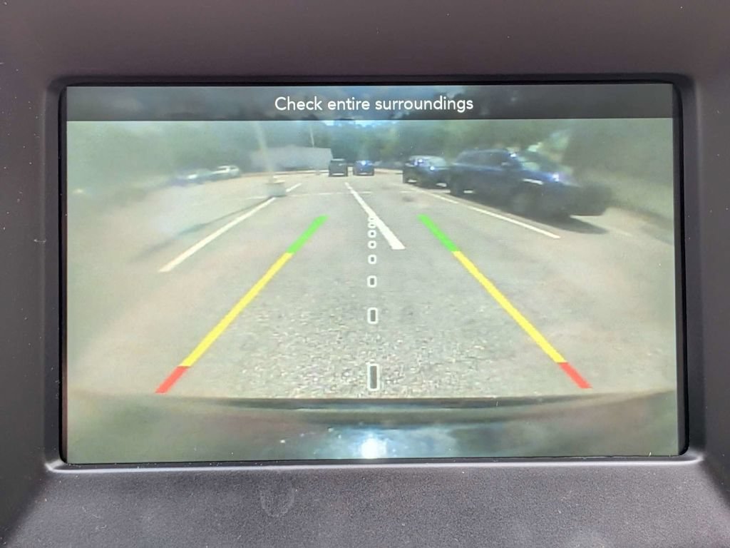 Used 2019 Jeep Compass Latitude FWD image 24