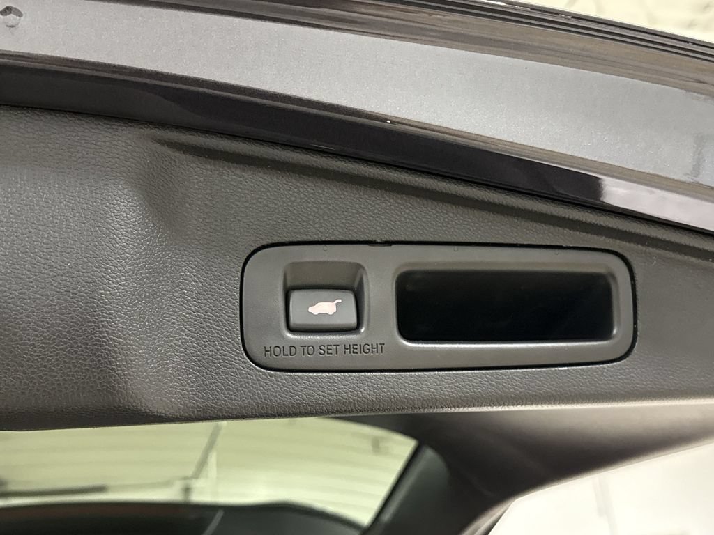 Used 2017 Honda CR-V Touring image 30
