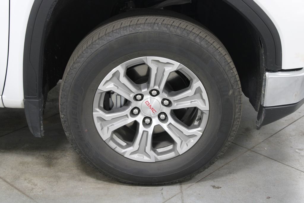 Used 2025 GMC Sierra 1500 SLT image 13