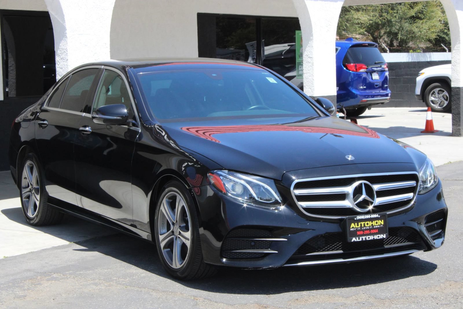 Used 2019 Mercedes-Benz E 300 image 3