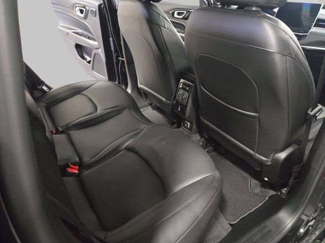 New 2025 Jeep Compass Limited w/ High Altitude Package image 12