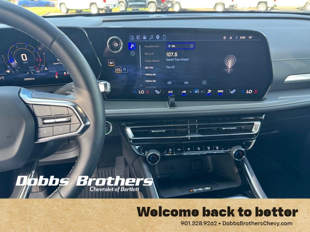 Used 2026 Chevrolet Traverse LT w/ Driver Confidence Package AWD/4WD image 28