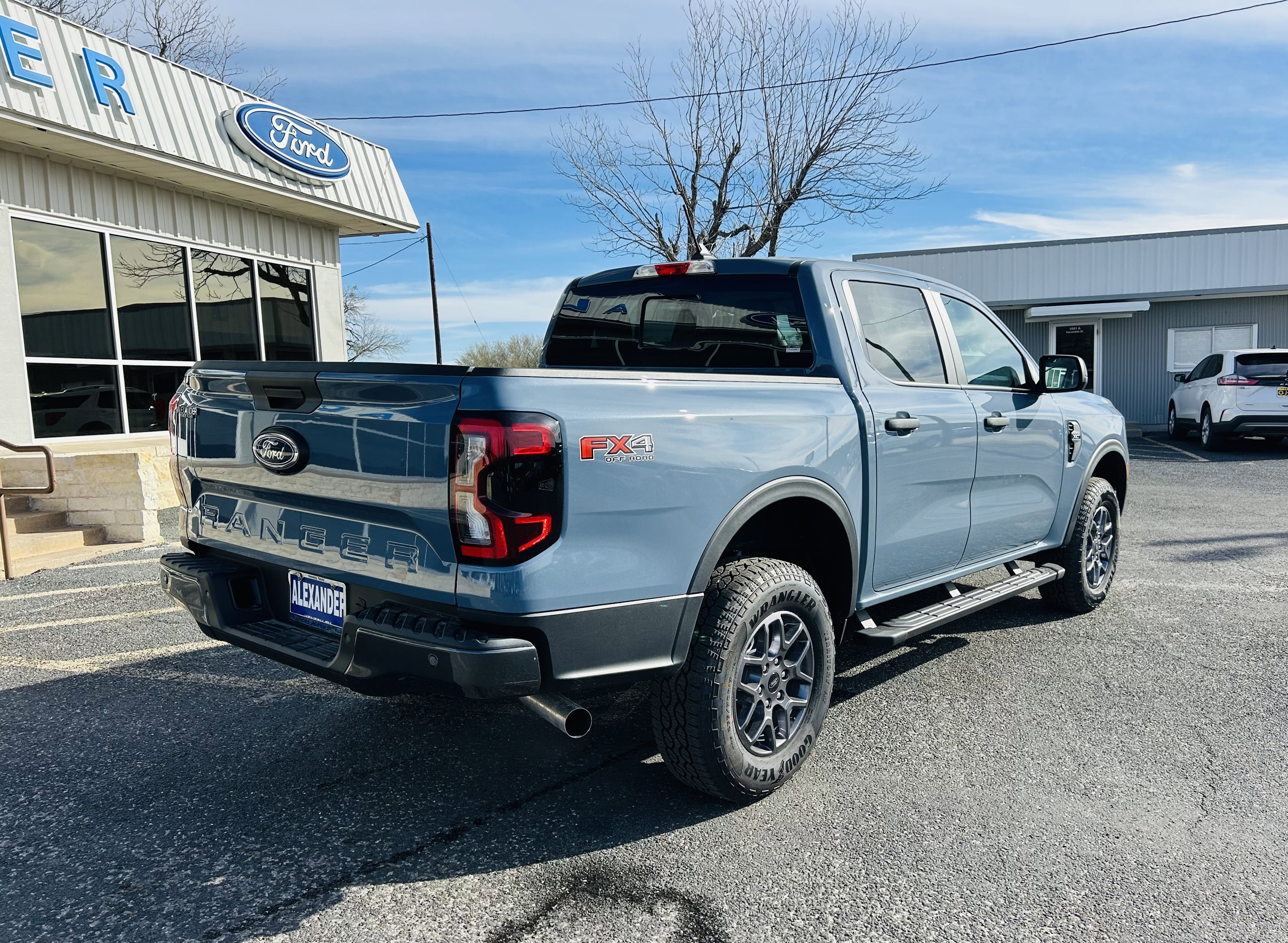 Used 2025 Ford Ranger XLT w/ Equipment Group 301A High image 11