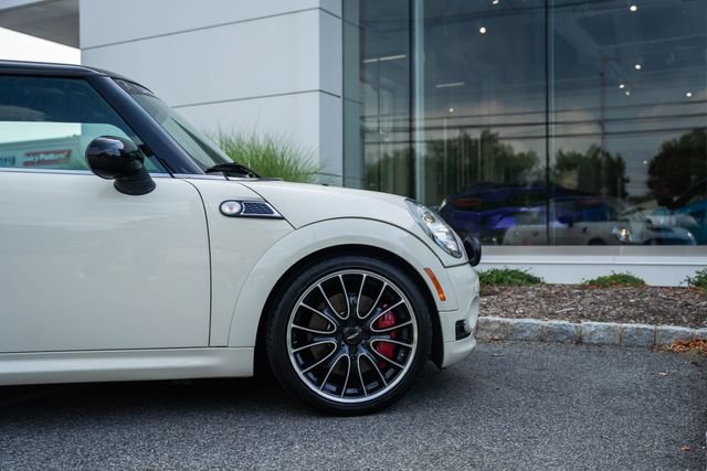 Used 2009 MINI Cooper John Cooper Works FWD image 16