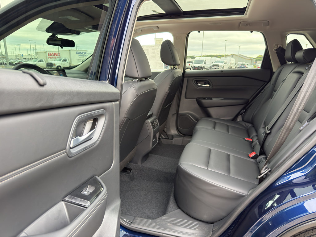 New 2026 Nissan Rogue SV w/ SV Premium Package image 30