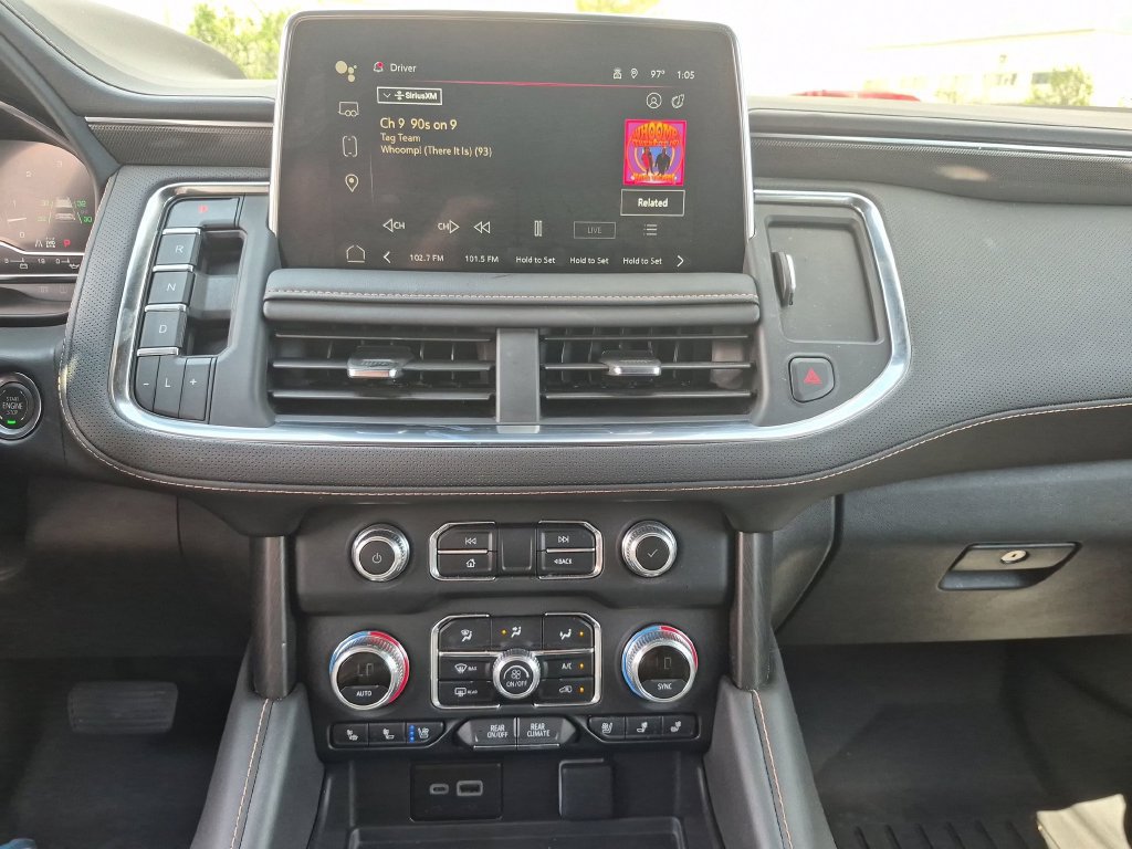 Used 2024 GMC Yukon XL AT4 w/ Technology Package AWD/4WD image 32