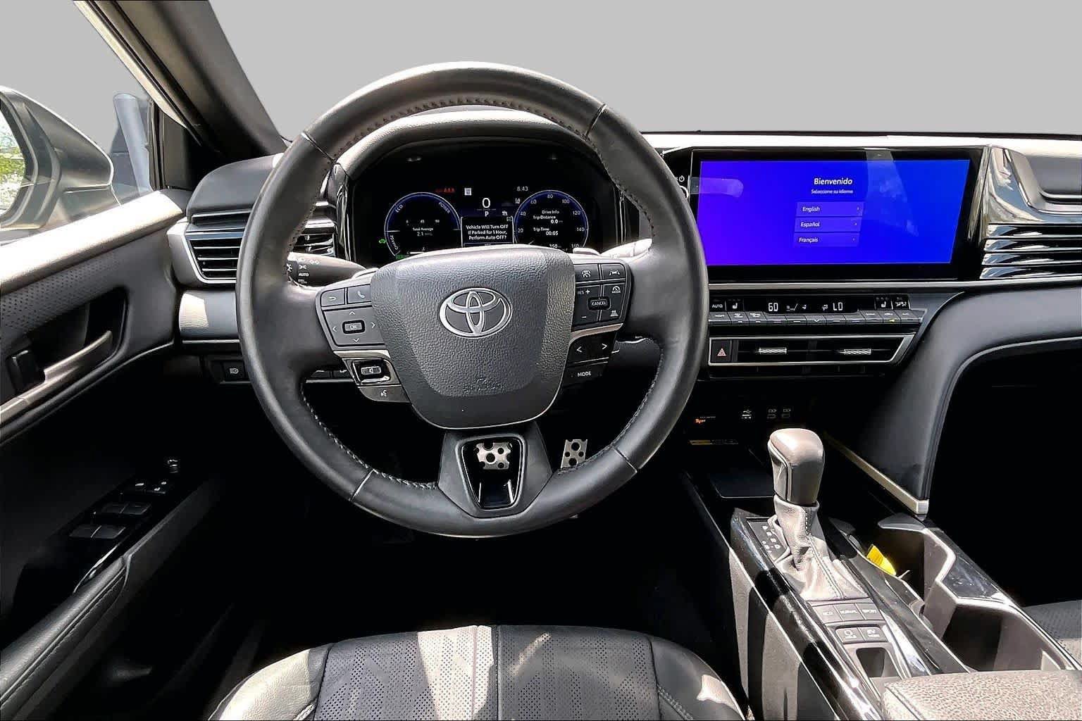 Used 2025 Toyota Camry XSE AWD/4WD image 6