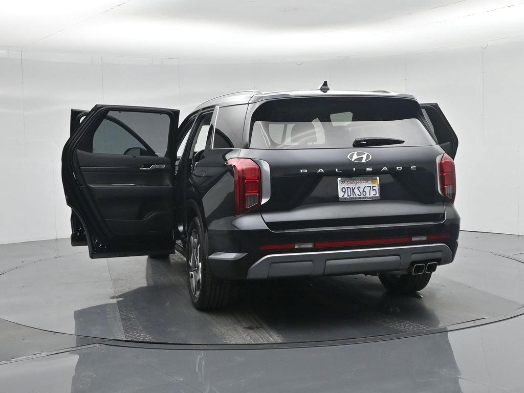Used 2023 Hyundai Palisade Limited w/ Cargo Package image 36