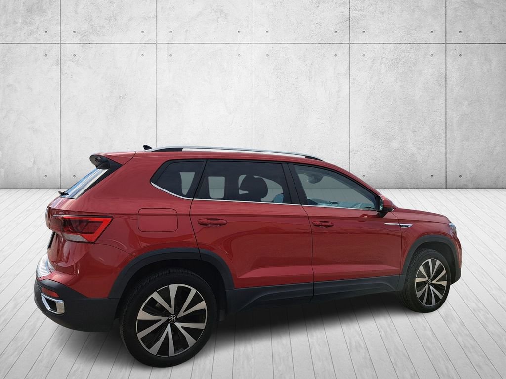 Used 2022 Volkswagen Taos SE image 5