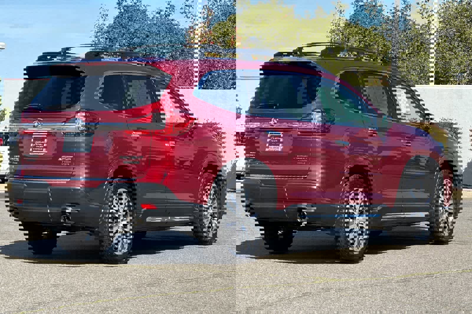 Used 2022 Subaru Ascent Touring image 2