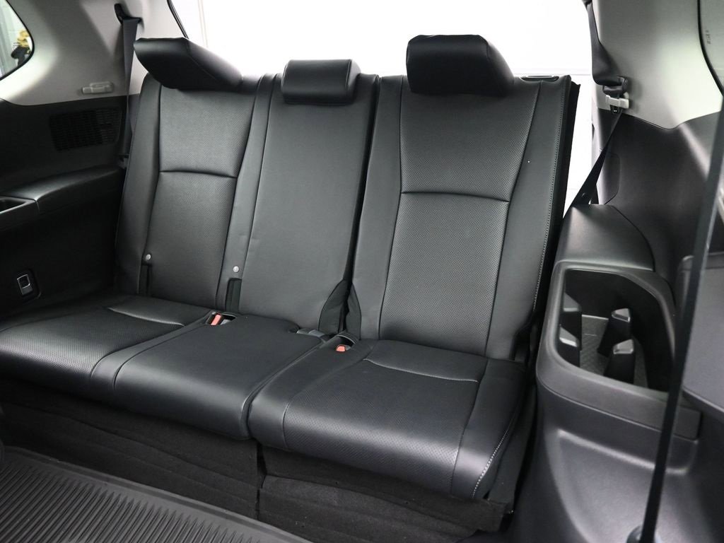Used 2025 Toyota Grand Highlander AWD Hybrid image 22